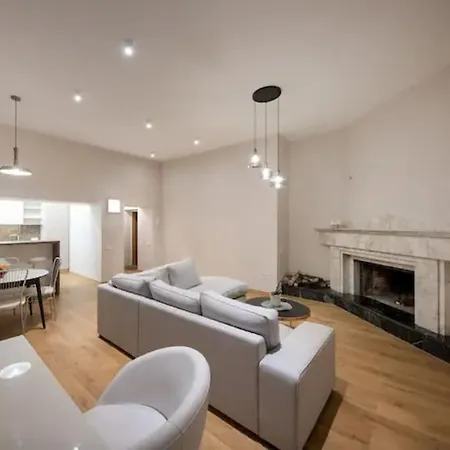 Apartamento Huge In